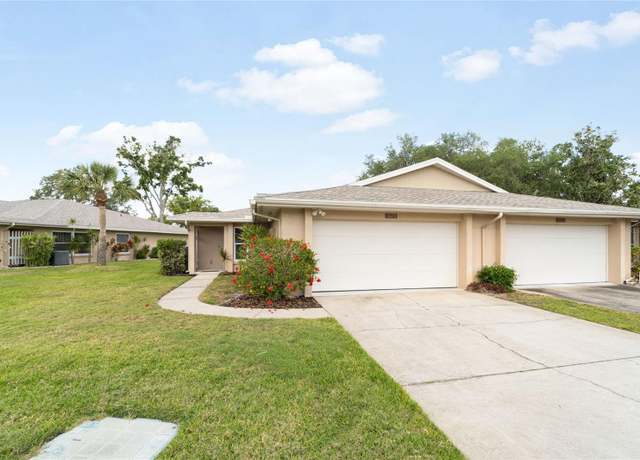 Property at 5689 Evergreen Dr #18, Sarasota, FL 34233, 2 beds, 2 baths