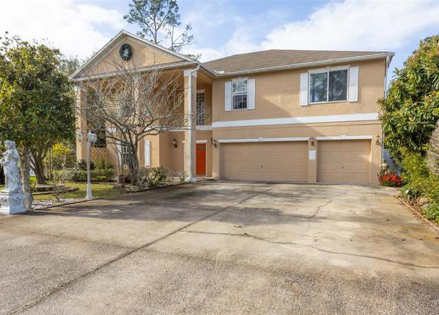 Property at 3 Zorro Ct, Palm Coast, FL 32164, 6 beds, 4.5 baths