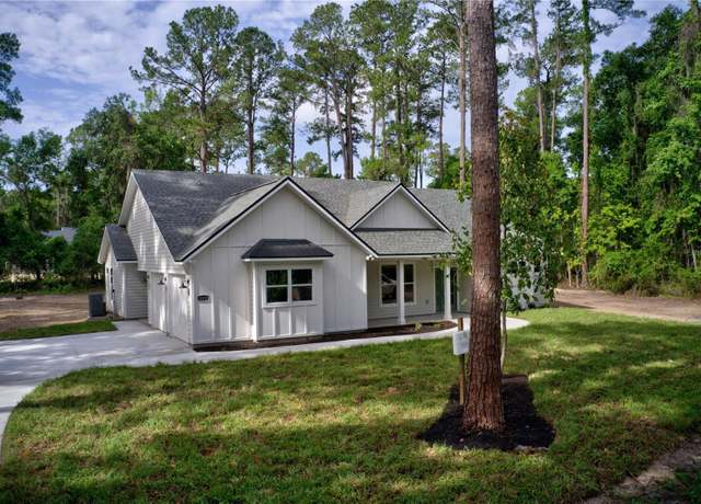 Property at 21179 NE 115th Pl, Waldo, FL 32694, 3 beds, 3 baths