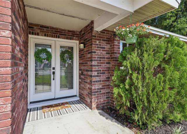 Property at 5436 Tangerine Ave, Winter Park, FL 32792, 4 beds, 2 baths