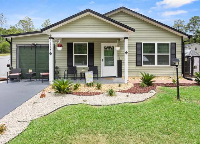 Property at 15324 SW 40th Place Rd, Ocala, FL 34481, 3 beds, 2 baths