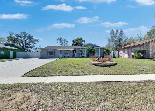 Property at 3213 King William Cir, Seffner, FL 33584, 3 beds, 2 baths