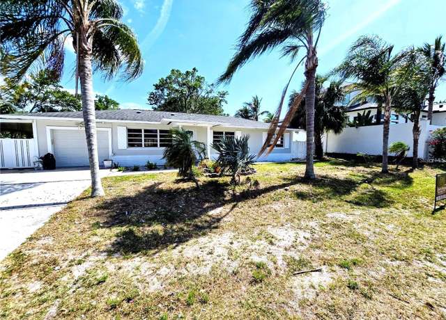 Property at 1417 W Curlew Pl, Tarpon Springs, FL 34689, 3 beds, 2 baths
