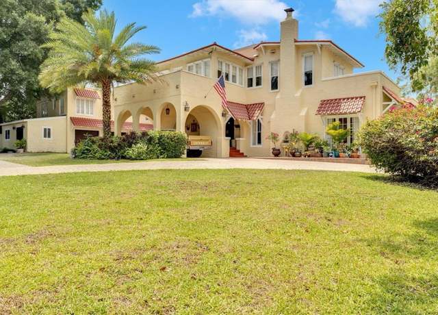 Property at 845 E Edgewood Dr, Lakeland, FL 33803, 5 beds, 4.5 baths