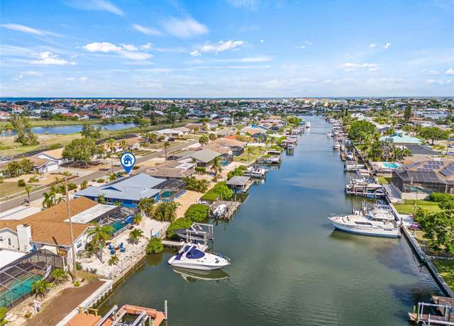 Property at 731 Flamingo Dr, Apollo Beach, FL 33572, 4 beds, 2 baths