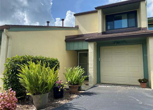 Property at 257 Club House Blvd, New Smyrna Beach, FL 32168, 2 beds, 2.5 baths