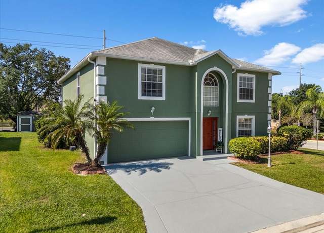 Property at 1800 Emily Dr, Winter Haven, FL 33884, 5 beds, 3.5 baths