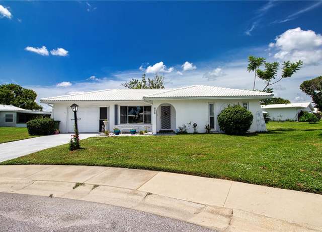 Property at 808 Mandarin Cir, Bradenton, FL 34208, 2 beds, 2 baths