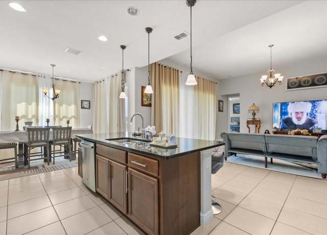 Property at 3847 Shoreside Dr, Kissimmee, FL 34746, 4 beds, 3 baths