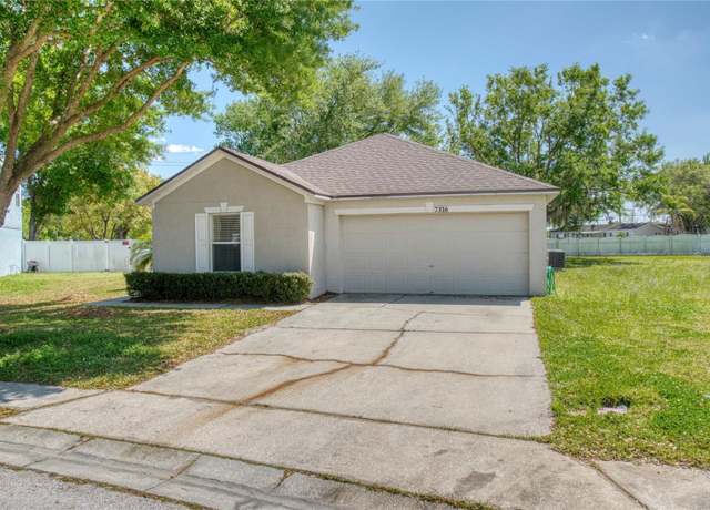 Property at 7316 Hunters Greene Cir, Lakeland, FL 33810, 3 beds, 2 baths