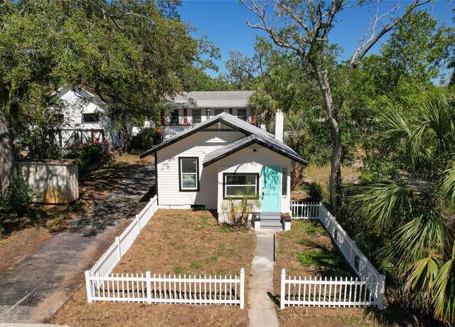 Property at 2128 13th St S, St Petersburg, FL 33705, 4 beds, 2 baths