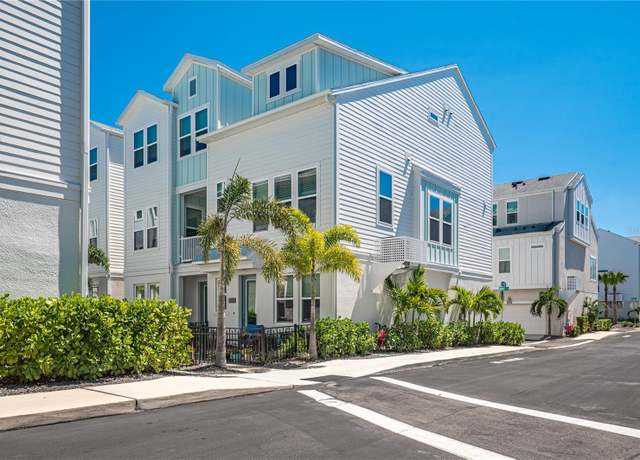 Property at 2400 Ezzell Ct, Sarasota, FL 34237, 3 beds, 3.5 baths