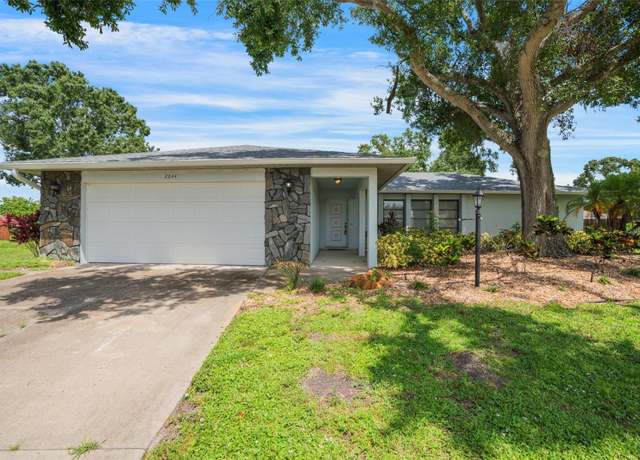 Property at 2044 Country Meadows Ln, Sarasota, FL 34235, 3 beds, 2 baths