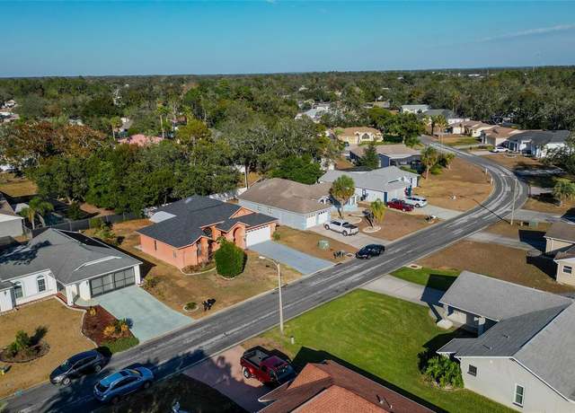 Property at 4401 Plumosa St, Spring Hill, FL 34607, 3 beds, 3 baths