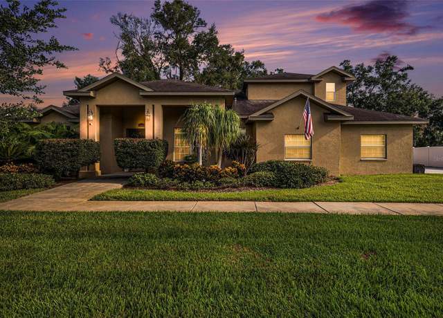 Property at 32449 Laurel Ct, San Antonio, FL 33576, 5 beds, 4 baths