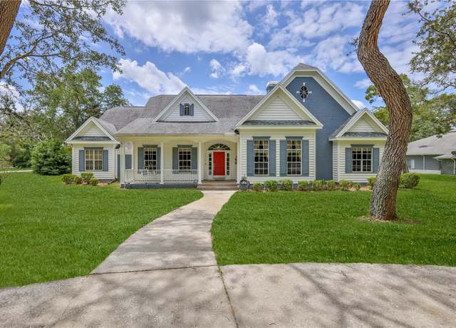 Property at 7512 Oak Tree Ln, Spring Hill, FL 34607, 3 beds, 2.5 baths