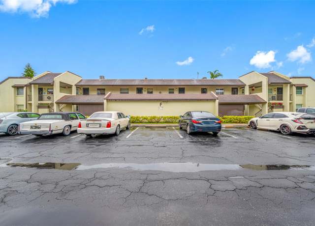 Property at 1100 E Bay Dr #60, Largo, FL 33770, 1 bed, 1.5 baths