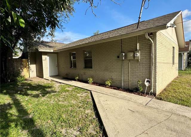 Property at 10419 N Hartts Dr, Tampa, FL 33617, 3 beds, 2 baths
