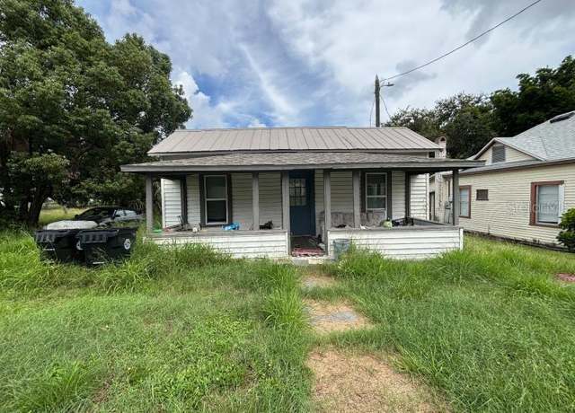 Property at 118 W 1st St, Frostproof, FL 33843, 3 beds, 1 bath