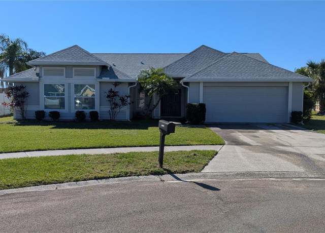Property at 2105 Haydon Ct, Brandon, FL 33511, 4 beds, 2 baths