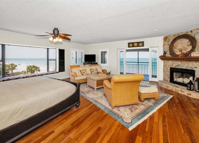 Property at 2300 Beach Trl #5, Indian Rocks Beach, FL 33785, 3 beds, 3 baths