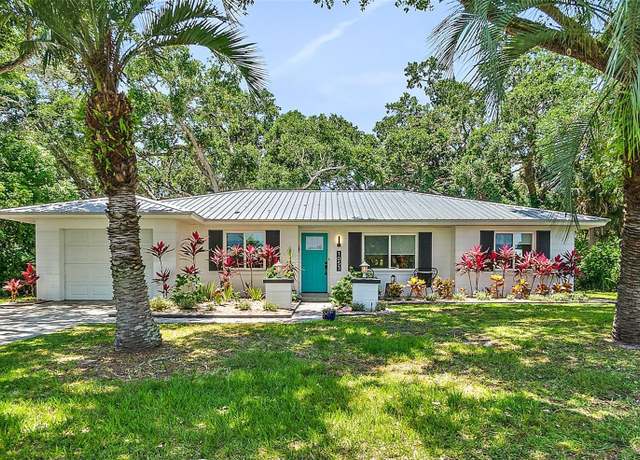 Property at 1053 Alcala Dr, St Augustine, FL 32086, 3 beds, 2 baths
