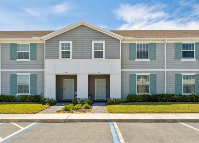 Property at 926 Paradise Dr, Davenport, FL 33897, 5 beds, 4.5 baths