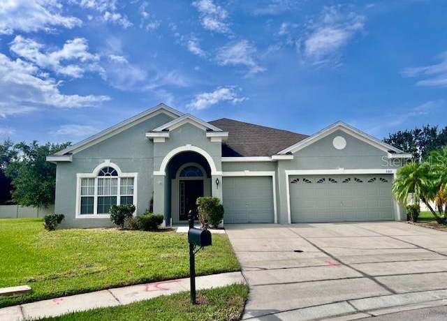 Property at 3601 Daydream Pl, St Cloud, FL 34772, 4 beds, 3 baths