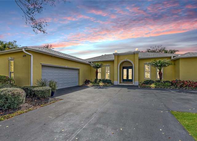 Property at 6114 Misty Oaks St, Sarasota, FL 34243, 3 beds, 3 baths