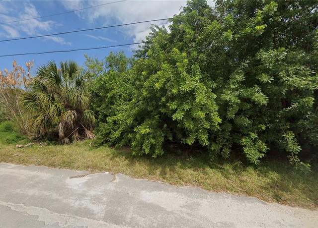 Property at 926 Elm St, Punta Gorda, FL 33950