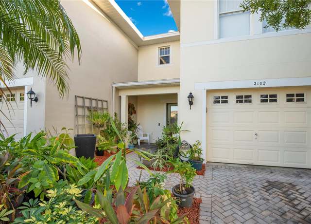 Property at 2102 Cypress Bay Blvd, Kissimmee, FL 34743, 3 beds, 2.5 baths