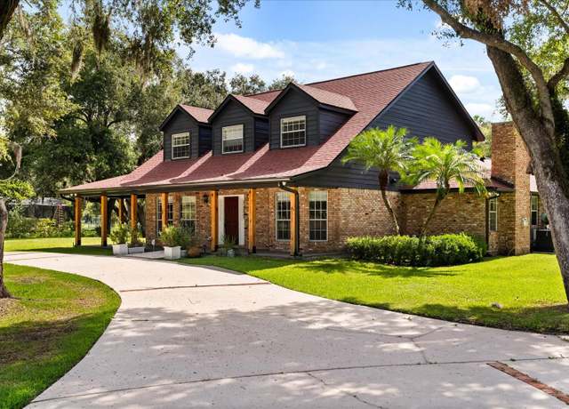 Property at 1815 Big Oak Ln, Kissimmee, FL 34746, 3 beds, 2.5 baths