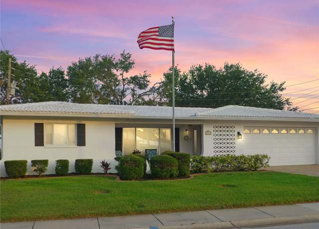 Property at 4076 Mainlands Blvd N, Pinellas Park, FL 33782, 2 beds, 2 baths