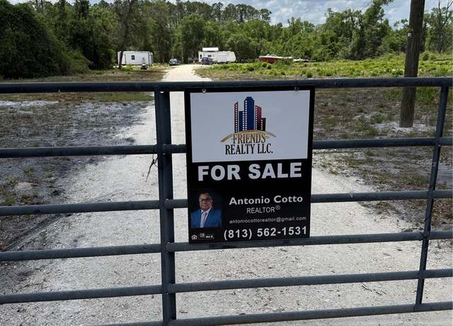 Property at 355 NE 542nd St, Old Town, FL 32680