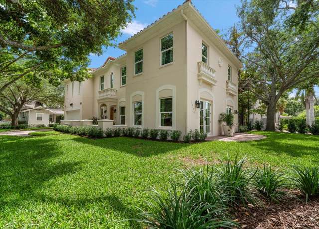 Property at 2900 W Estrella St, Tampa, FL 33629, 3 beds, 2.5 baths