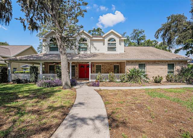 Property at 3018 Colonial Ridge Dr, Brandon, FL 33511, 5 beds, 4 baths