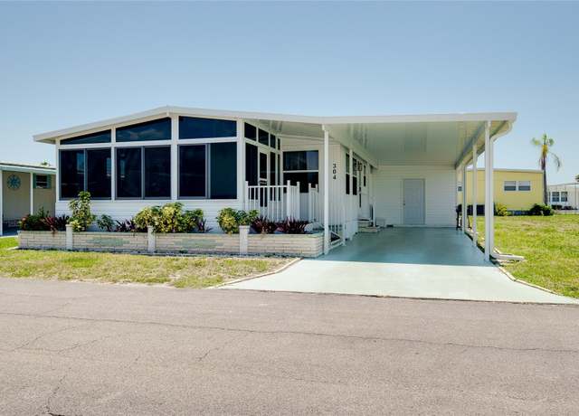 Property at 304 Roma Rd, Venice, FL 34285, 2 beds, 2 baths