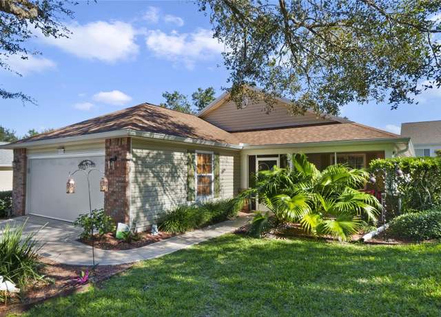 Property at 24946 Cranes Roost Cir, Leesburg, FL 34748, 2 beds, 2 baths