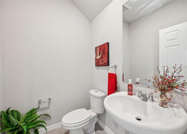 Property at 2462 Sweet Viburnum Way, Ocoee, FL 34761, 3 beds, 2.5 baths