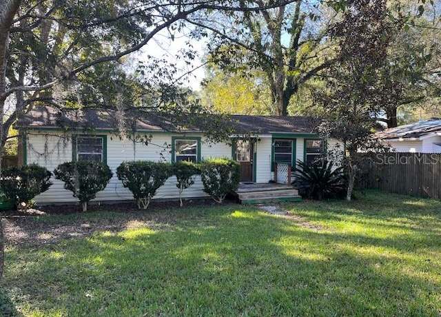 Property at 14309 NW 144th Pl, Alachua, FL 32615, 3 beds, 2 baths