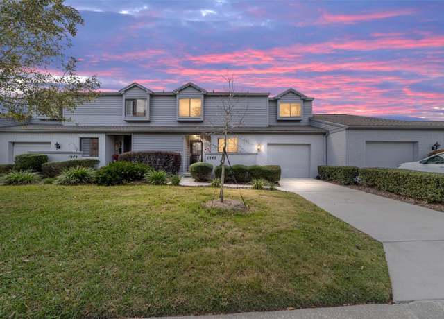Property at 1947 SE 37th Court Cir, Ocala, FL 34471, 3 beds, 2.5 baths