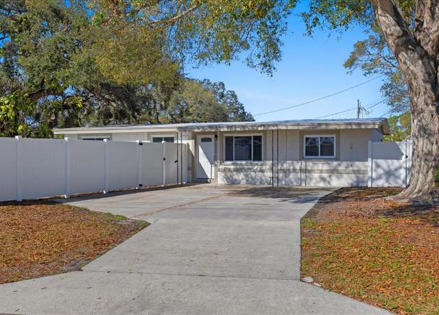 Property at 11083 106th Ave, Largo, FL 33778, 3 beds, 2 baths