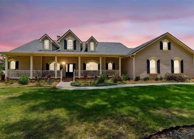 Property at 2202 Colewood Ln, Dover, FL 33527, 3 beds, 3 baths