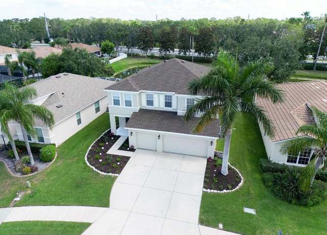 Property at 4429 67th St E, Bradenton, FL 34203, 5 beds, 3.5 baths