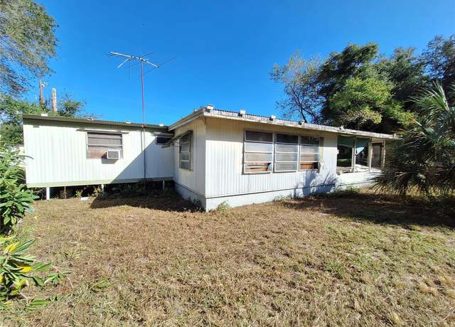 Property at 1210 SE 174th Ave, Silver Springs, FL 34488, 2 beds, 2 baths