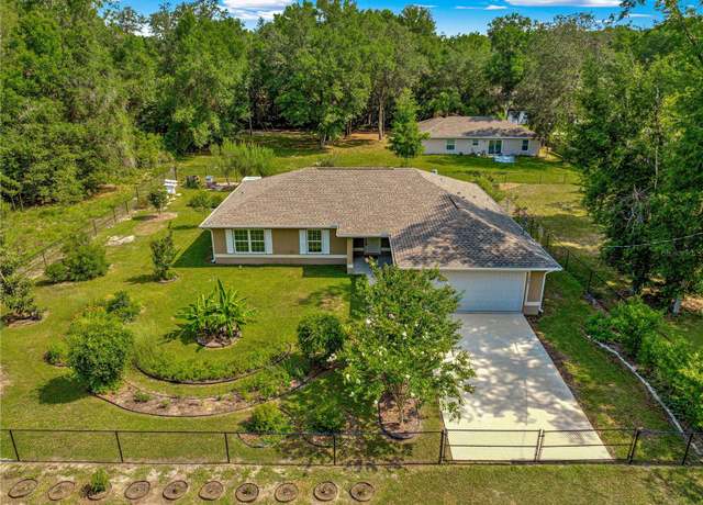 Property at 3445 SE 139th Ln, Summerfield, FL 34491, 4 beds, 2 baths