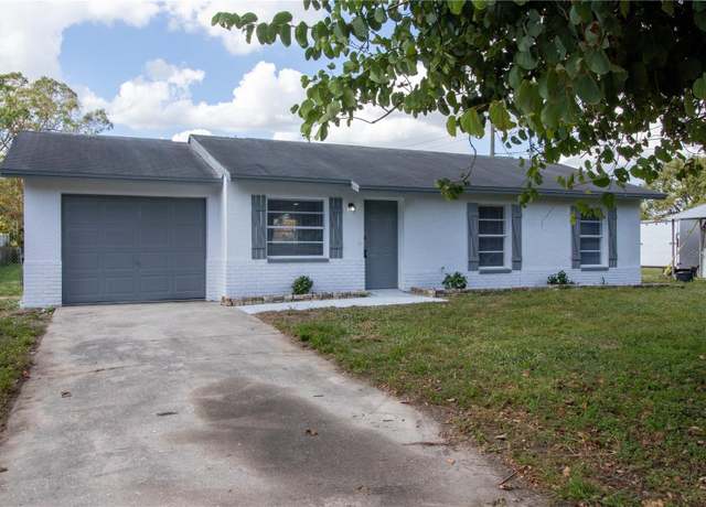 Property at 5341 Tangerine Dr, Zephyrhills, FL 33542, 3 beds, 1 bath