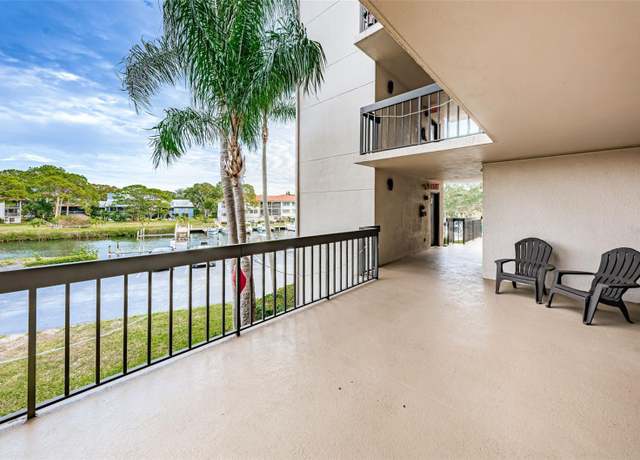Property at 1806 Mariner Dr #112, Tarpon Springs, FL 34689, 2 beds, 2 baths