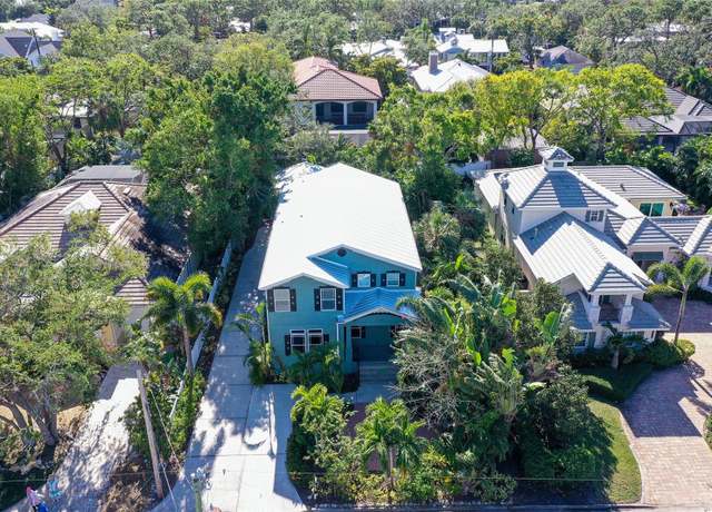Property at 1732 Hillview St, Sarasota, FL 34239, 3 beds, 3 baths