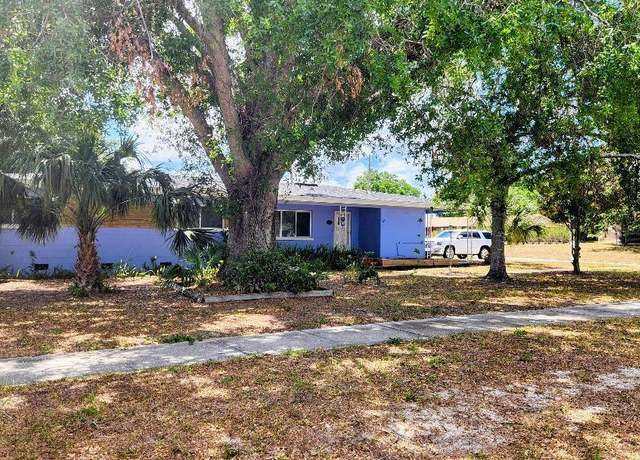 Property at 902 S Scenic Hwy, Lake Wales, FL 33853, 3 beds, 2 baths